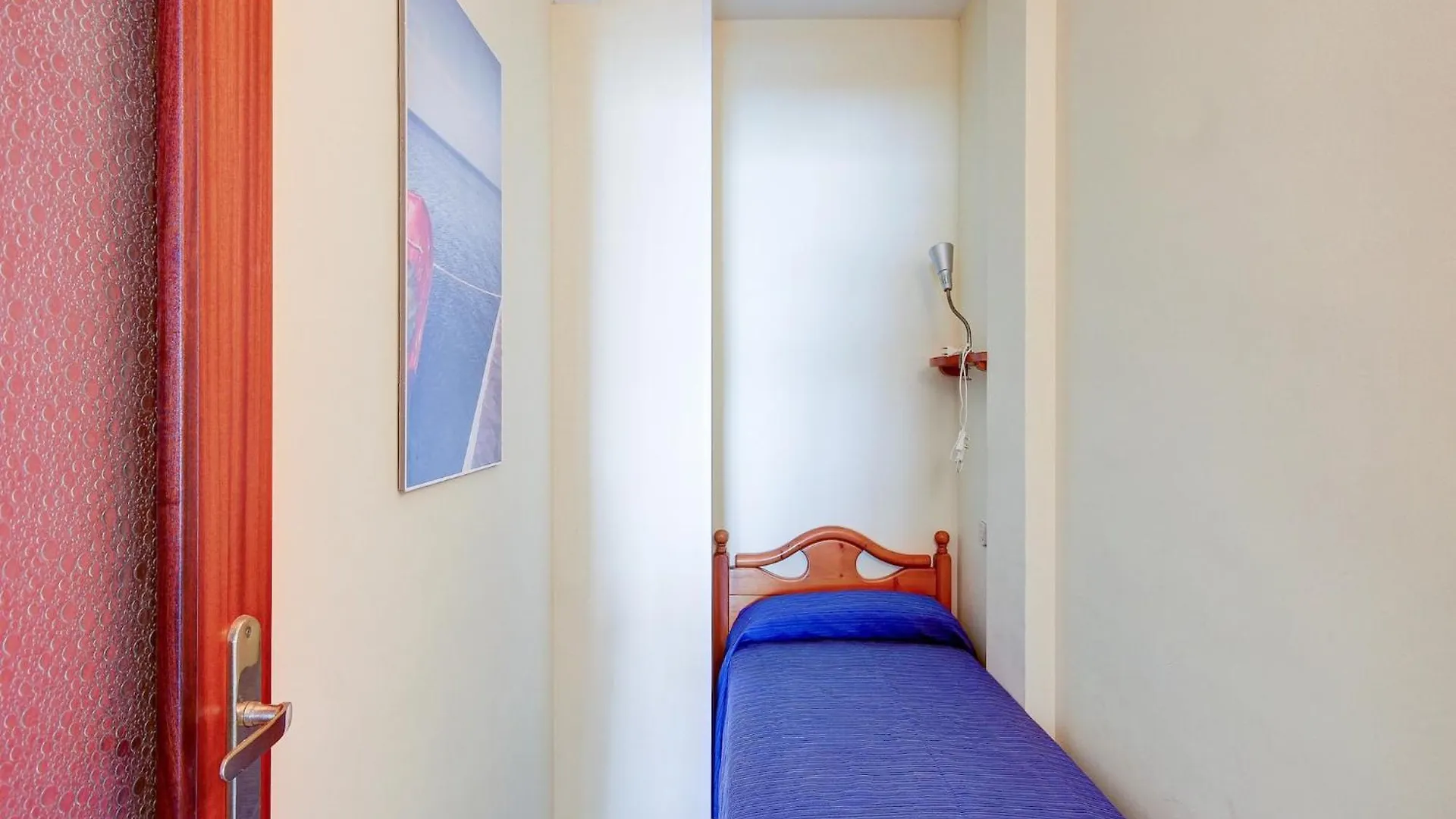 Pretty Apartment With Balcony Roses 0*,  Spain